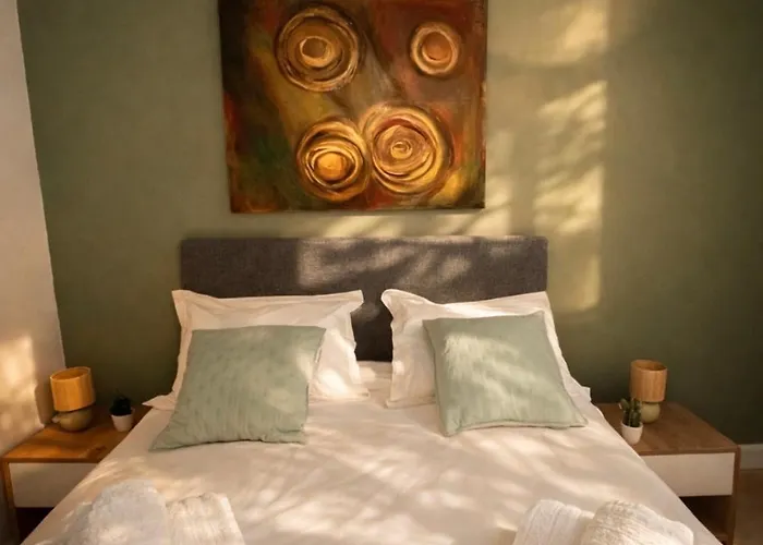 Luna, Saint-cyprien Porto-Vecchio (Corsica)